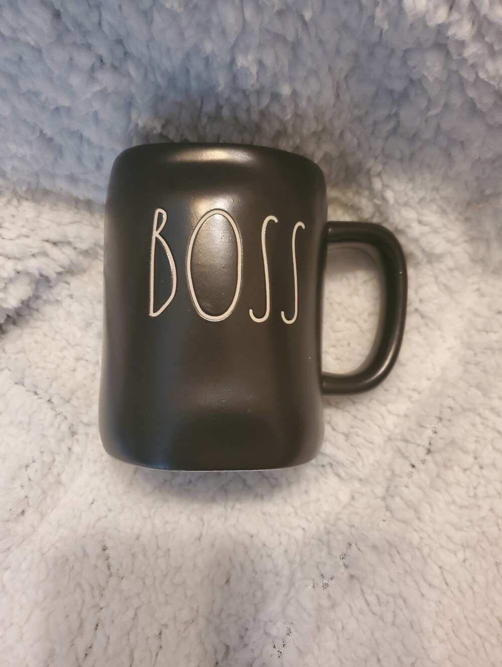 Rae Dunn Black BOSS Coffee Tea Mug Magenta Farmhouse - Picture 2 of 4